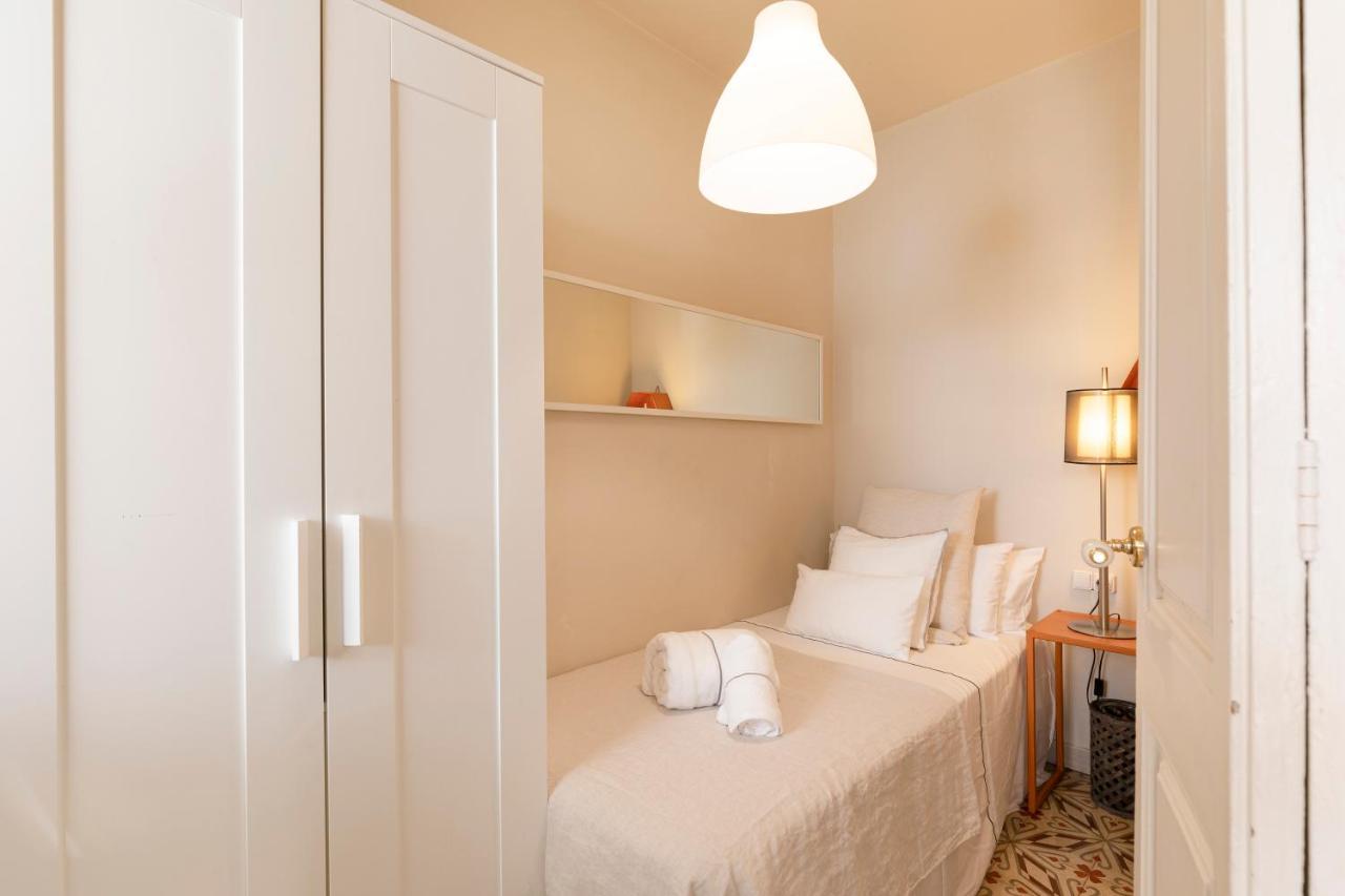 Urban Apartments บาร์เซโลนา ภายนอก รูปภาพ